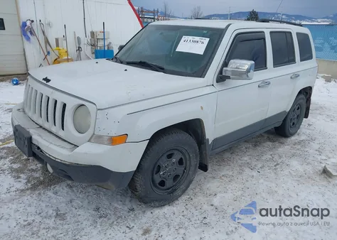 2014 Jeep Patriot Sport z USA, uszkodzony, nr VIN 1C4NJPBB0ED848793